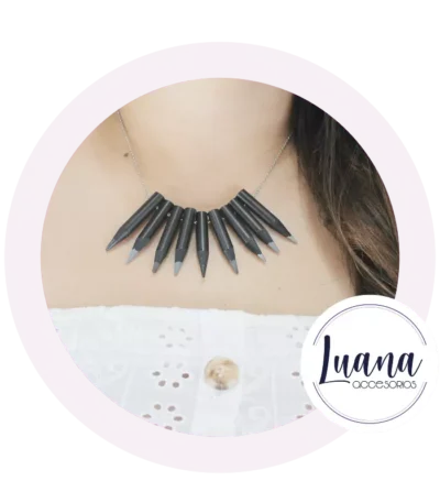 Collar grey de colores